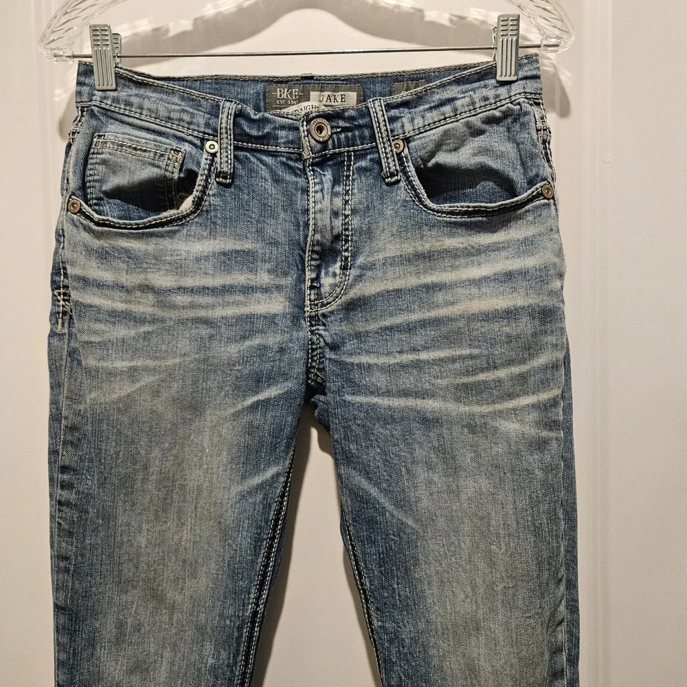 BKE Jeans Men 28S Blue Jake Straight Leg Stretch Medium Wash Whiskered Denim